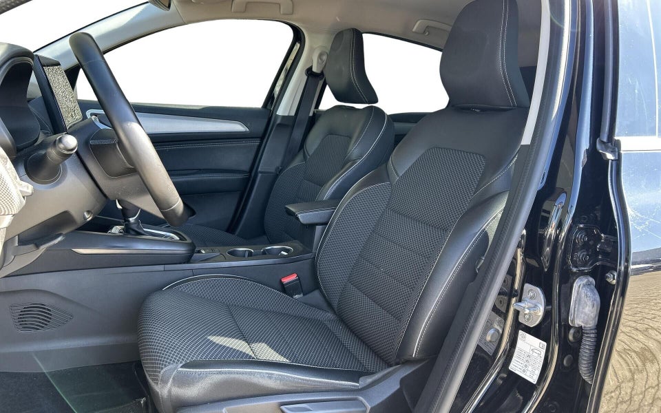 Renault Arkana 1,6 E-Tech Intens 5d