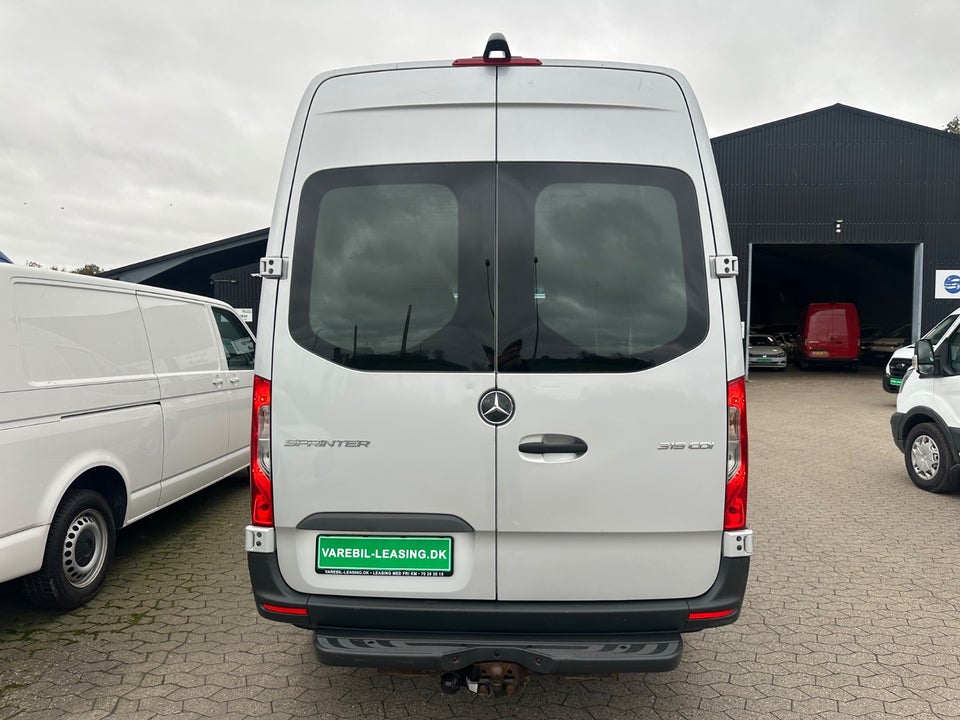 Mercedes Sprinter 319 3,0 CDi A2 Kassevogn aut. RWD