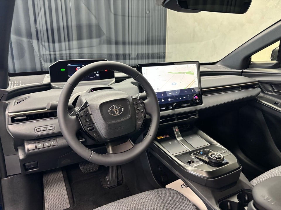 Toyota bZ4X 73 Active Tech 5d