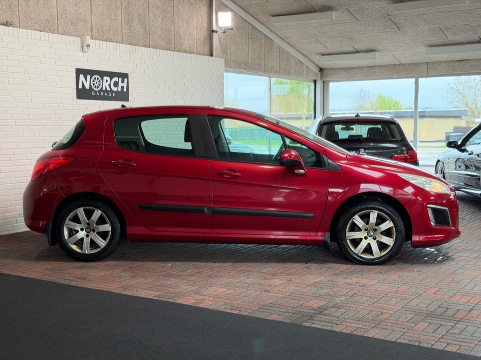 Peugeot 308 1,6 e-HDi 112 Access 5d