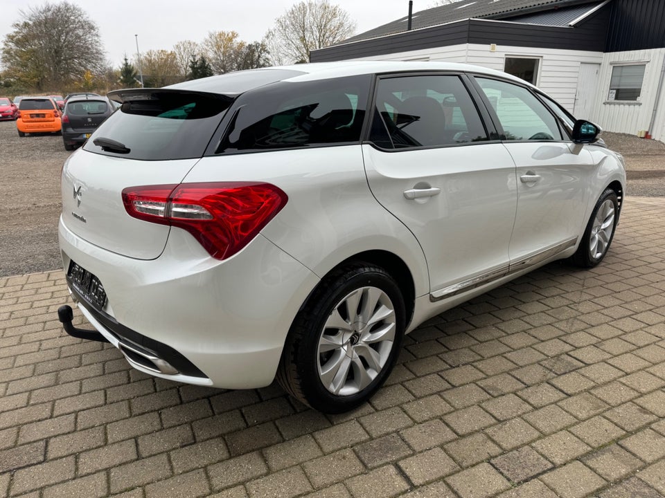 Citroën DS5 2,0 HDi 163 Design aut. 5d