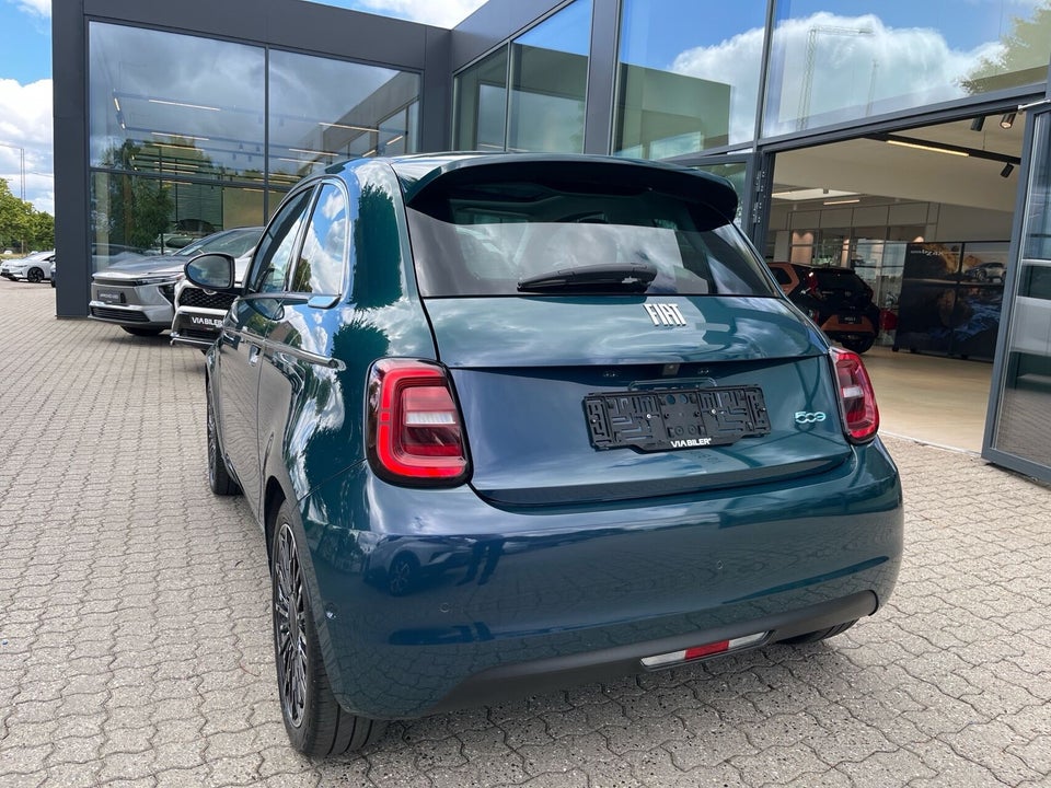 Fiat 500e 42 la Prima by Bocelli 3d