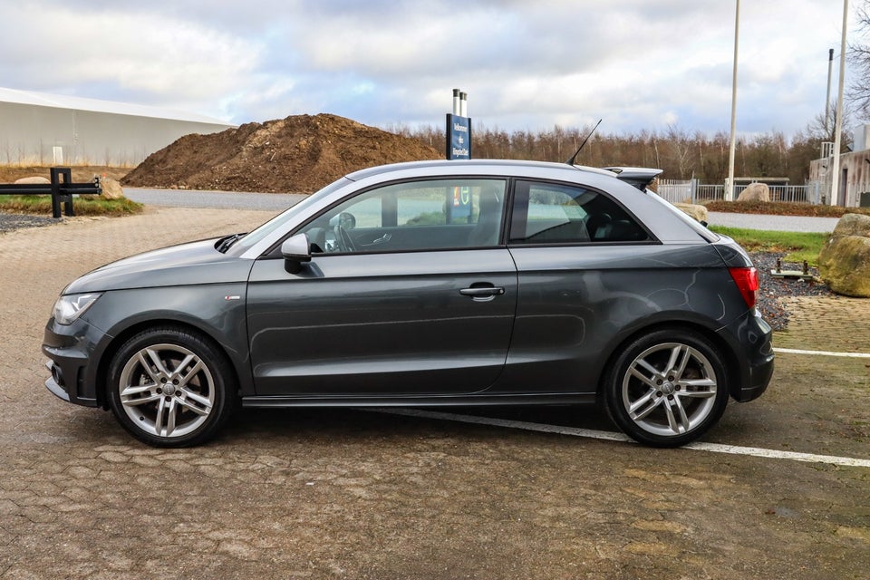 Audi A1 1,4 TFSi 185 Ambition S-line S-tr. 3d