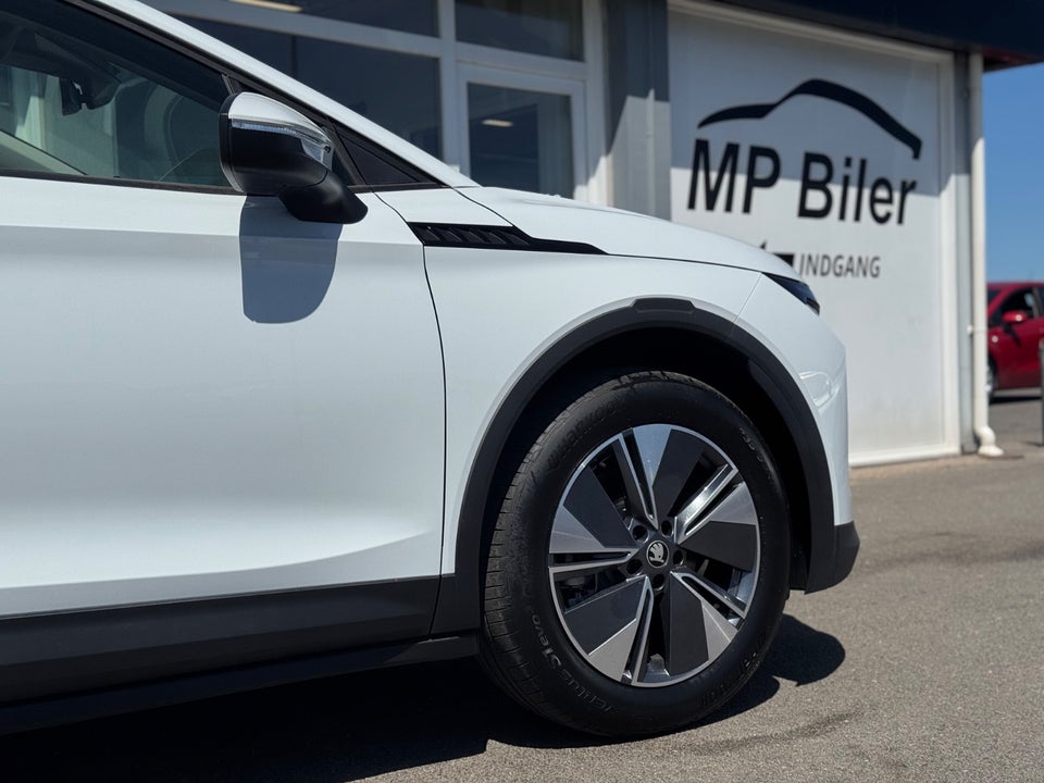 Skoda Elroq 60 iV Loft 5d
