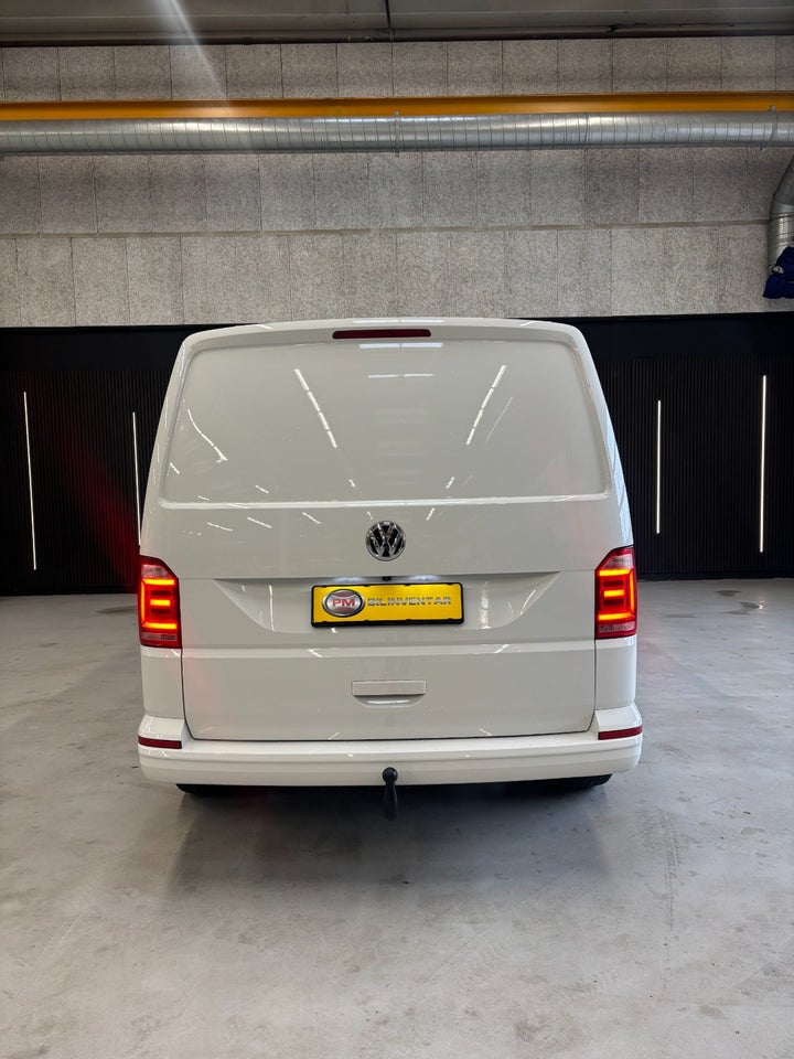 VW Transporter 2,0 TDi 150 Kassevogn DSG lang