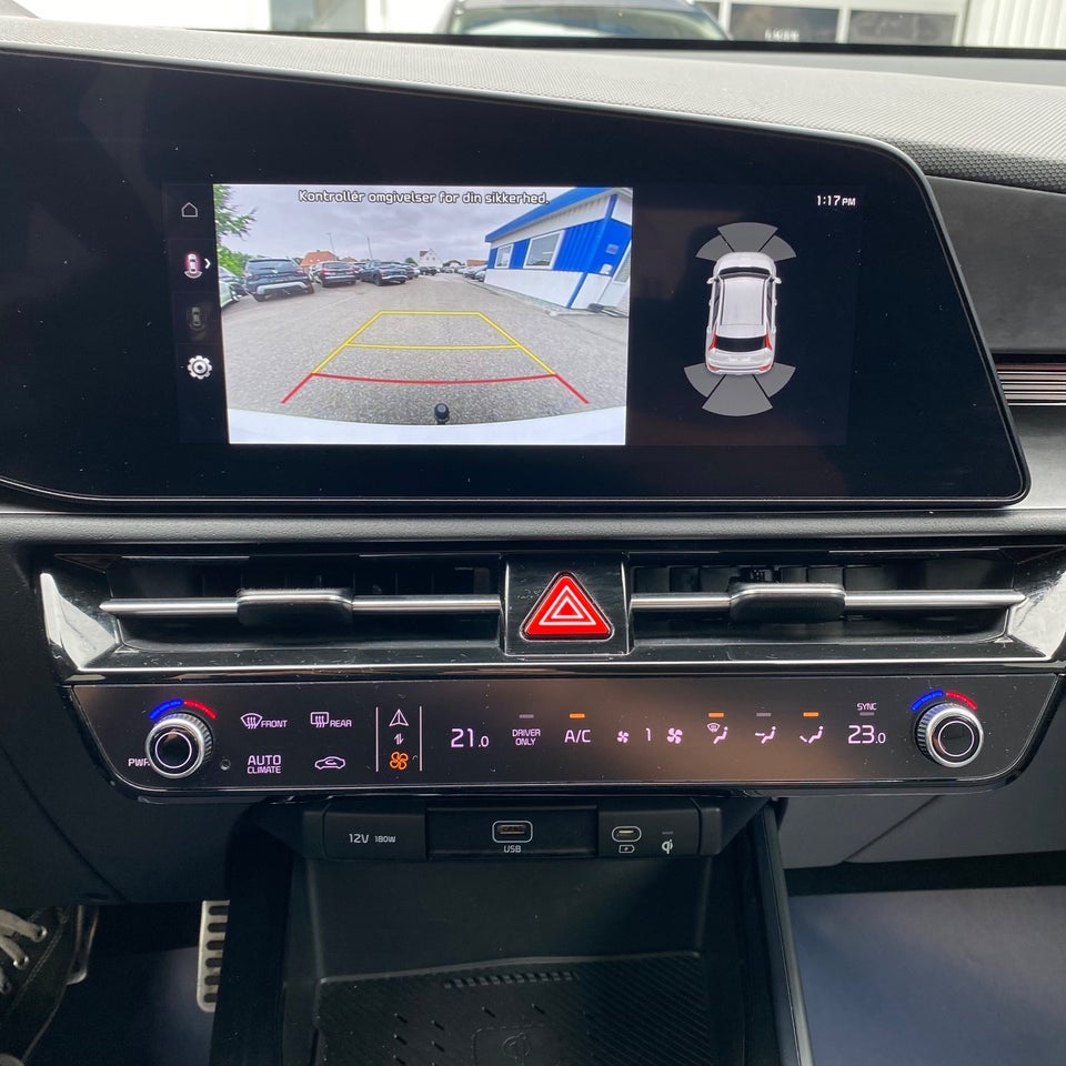 Kia Niro 64 EV Upgrade 5d