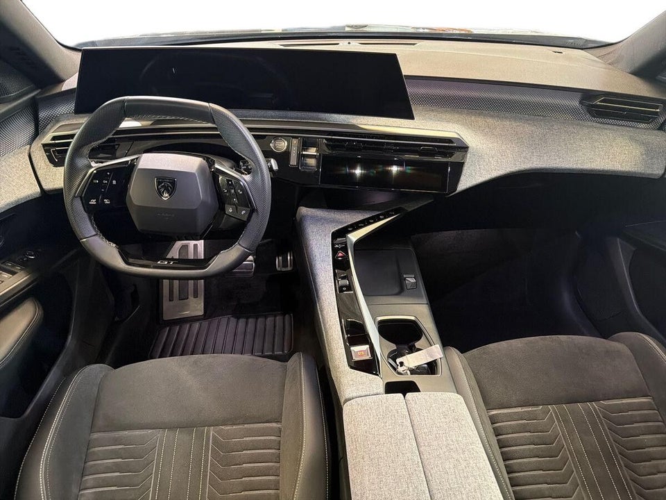Peugeot e-5008 77 GT Pack 7prs 5d