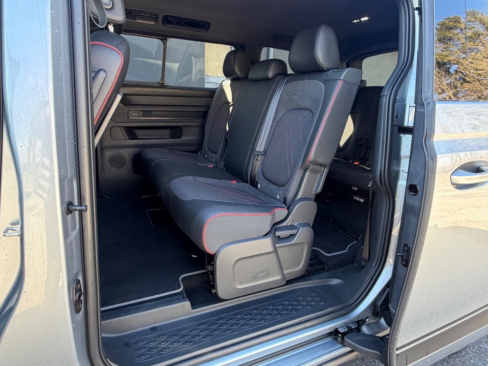 VW ID.Buzz 86 GTX+ 4Motion 7prs LWB 5d