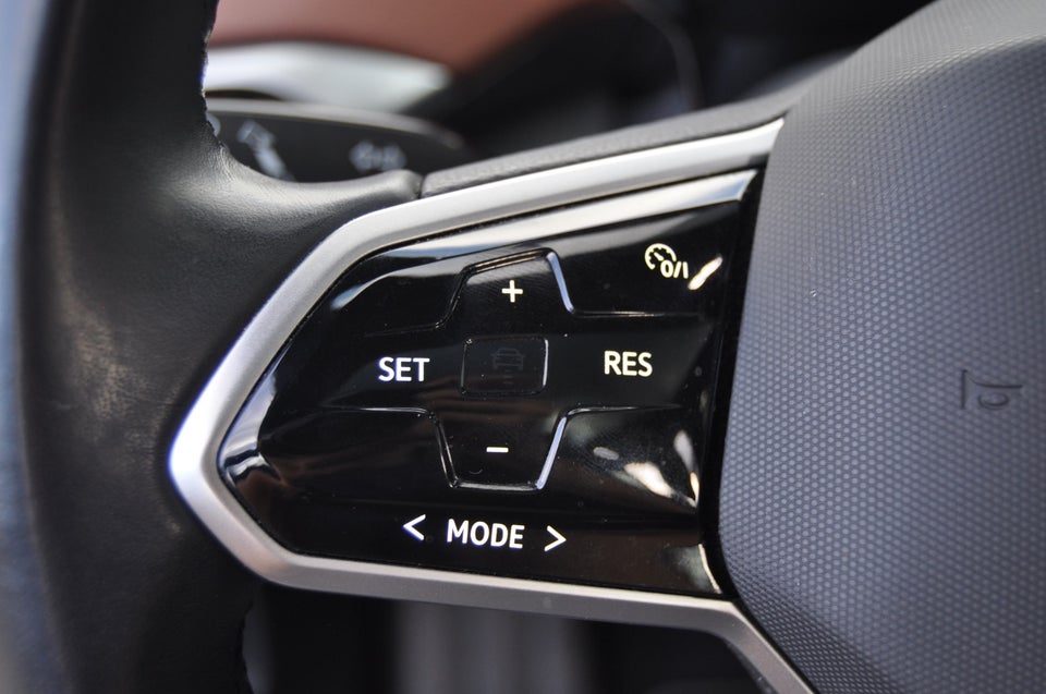 VW ID.4 77 Pro Performance Tech 5d