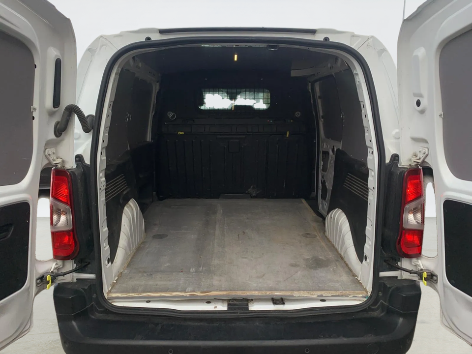 Peugeot Partner 1,5 BlueHDi 130 L1V1 Plus EAT8 Van