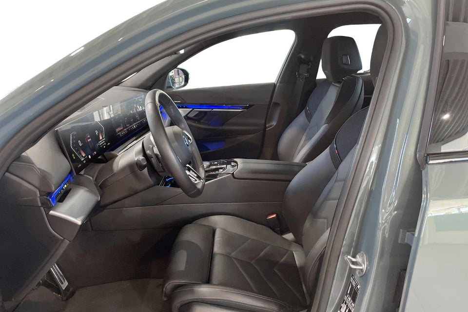 BMW i5 eDrive40 M-Sport 4d