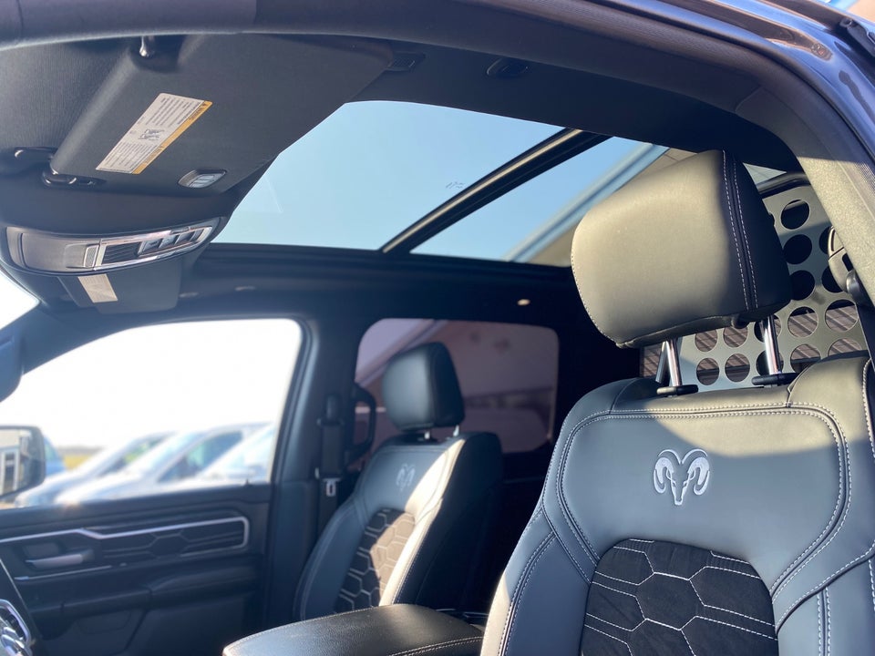 Dodge RAM 1500 5,7 V8 Hemi Laramie aut. 4d