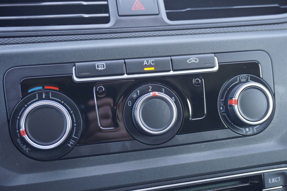 VW Caddy 1,0 TSi 102 BMT Van 4d