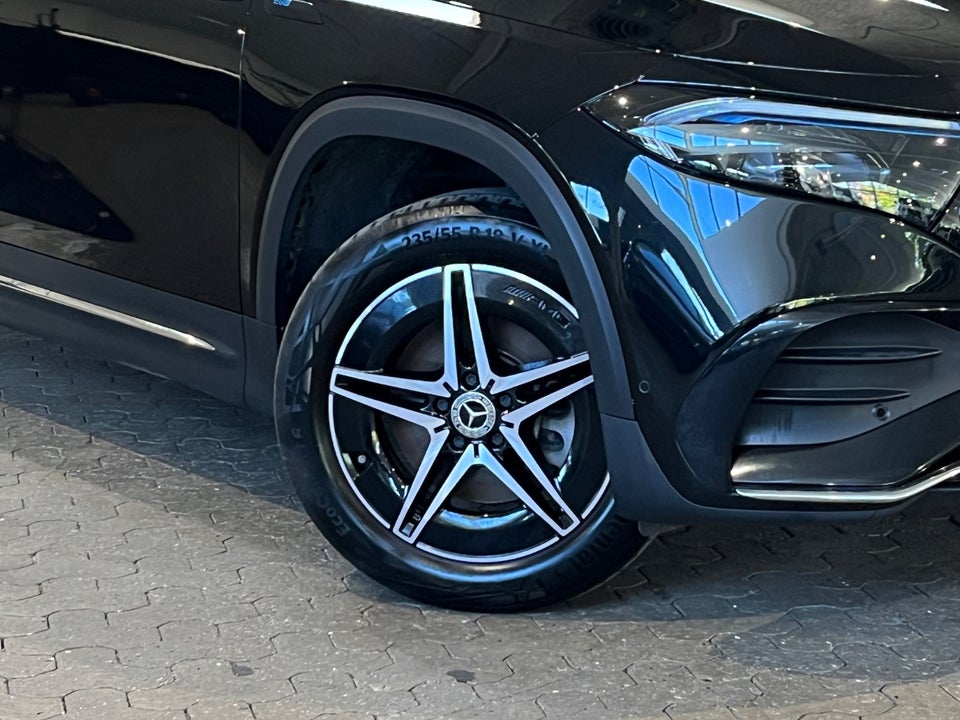 Mercedes EQB350 AMG Line 4Matic 7prs 5d