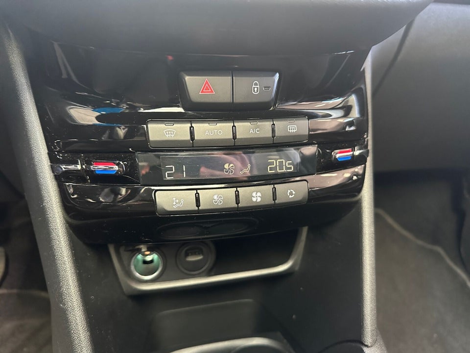 Peugeot 208 1,5 BlueHDi 100 Privé 5d