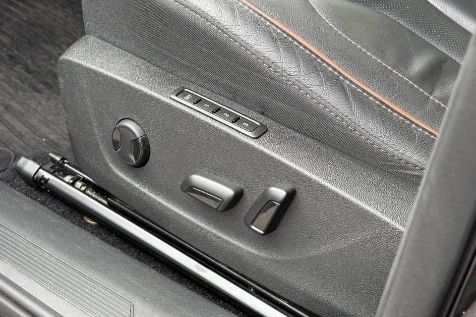 Skoda Enyaq 80 iV Suite 5d