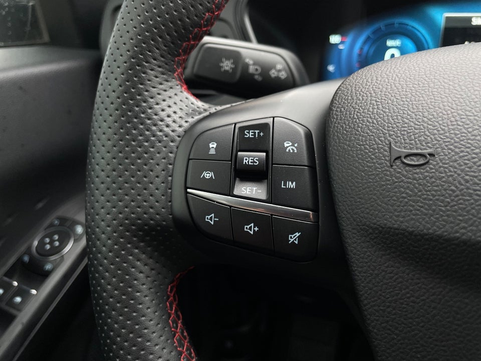 Ford Kuga 2,5 PHEV ST-Line X CVT 5d