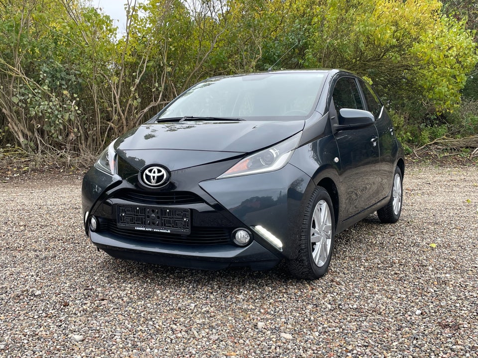 Toyota Aygo 1,0 VVT-i x-touch 5d