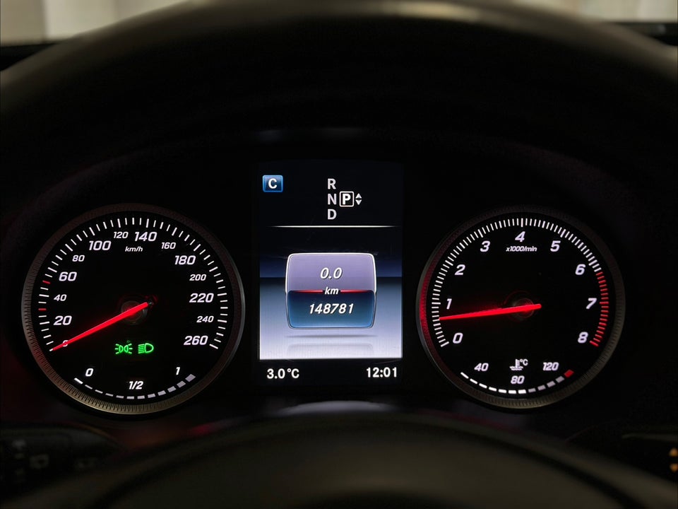 Mercedes C200 2,0 AMG Line stc. aut. 5d