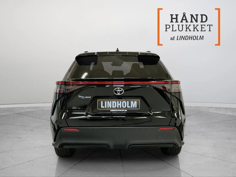 Toyota bZ4X Executive 5d