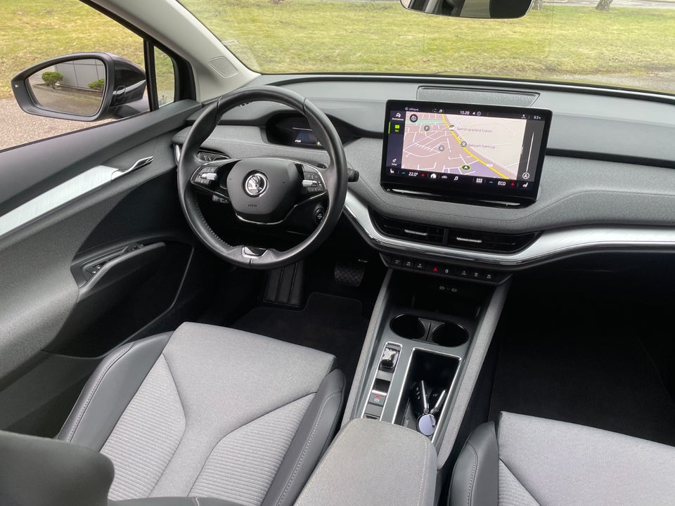 Skoda Enyaq 60 iV Loft 5d