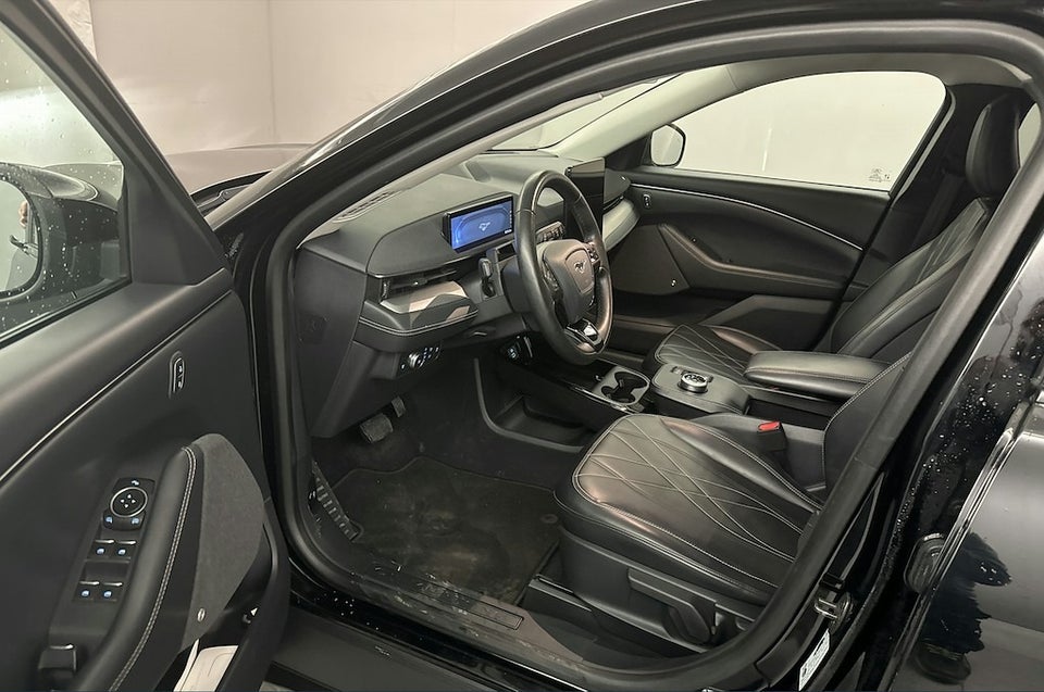 Ford Mustang Mach-E 75 Standard Range 5d