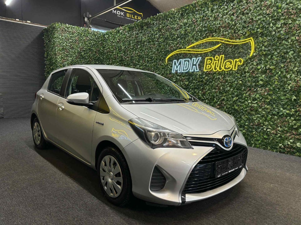 Toyota Yaris 1,5 Hybrid H1 e-CVT 5d
