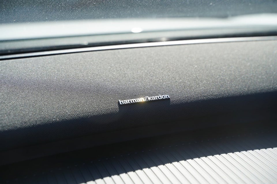 Volvo EX30 Extended Range Plus 5d