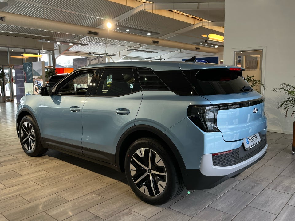 Ford Explorer 77 Select Extended Range 5d