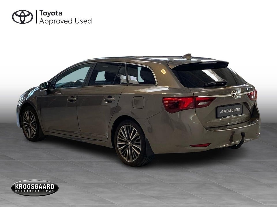 Toyota Avensis 1,8 VVT-i T2 Selected Touring Sports MDS 5d