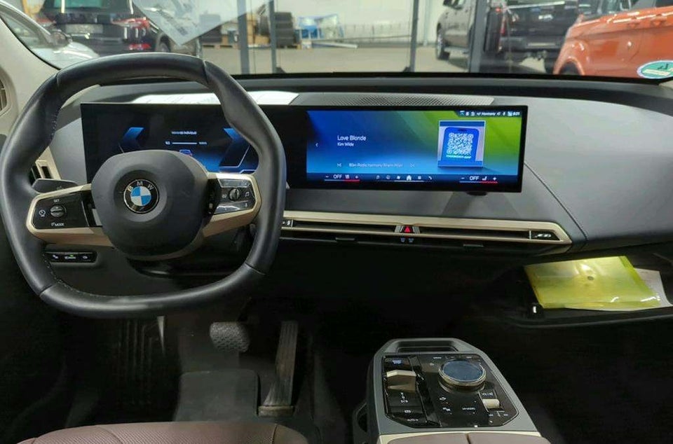 BMW iX xDrive45 5d