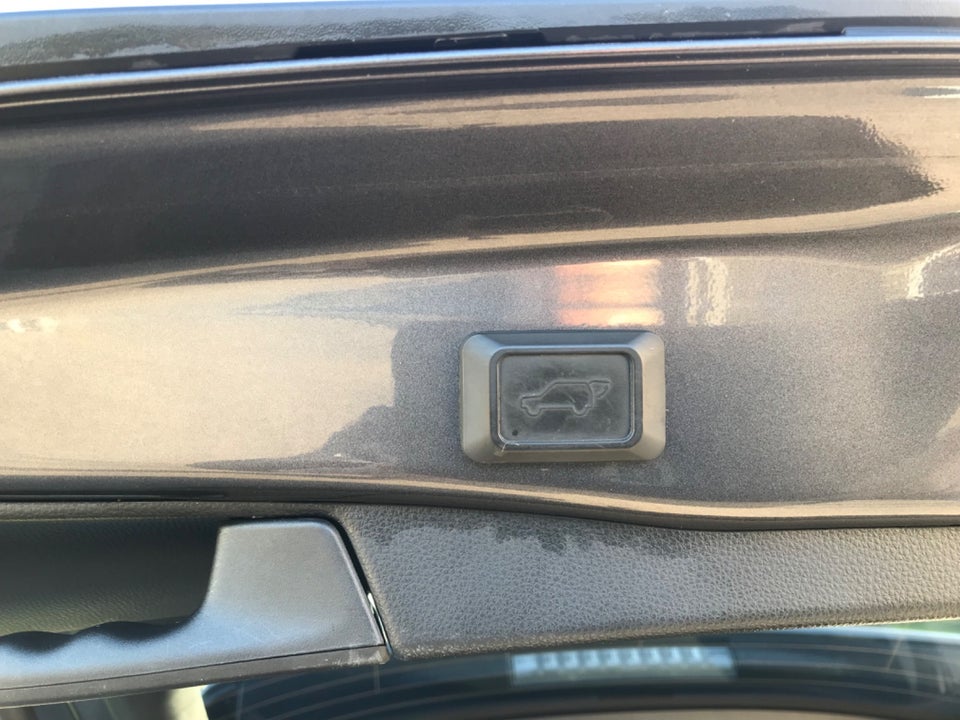 Toyota RAV4 2,5 Hybrid H3 Style MDS 5d
