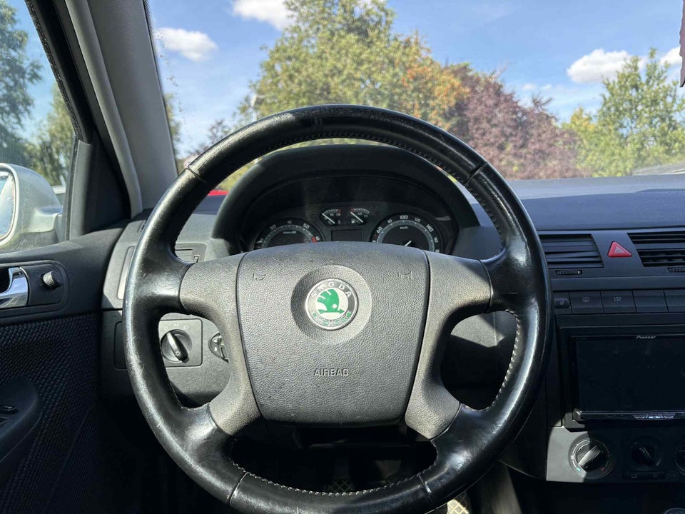 Skoda Fabia 1,4 16V 75 Ambiente Combi 5d