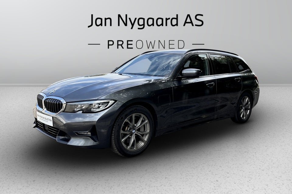 BMW 330e 2,0 Touring Sport Line aut. 5d