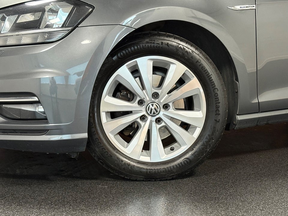 VW Golf VII 1,5 TSi 130 Highline Variant DSG 5d