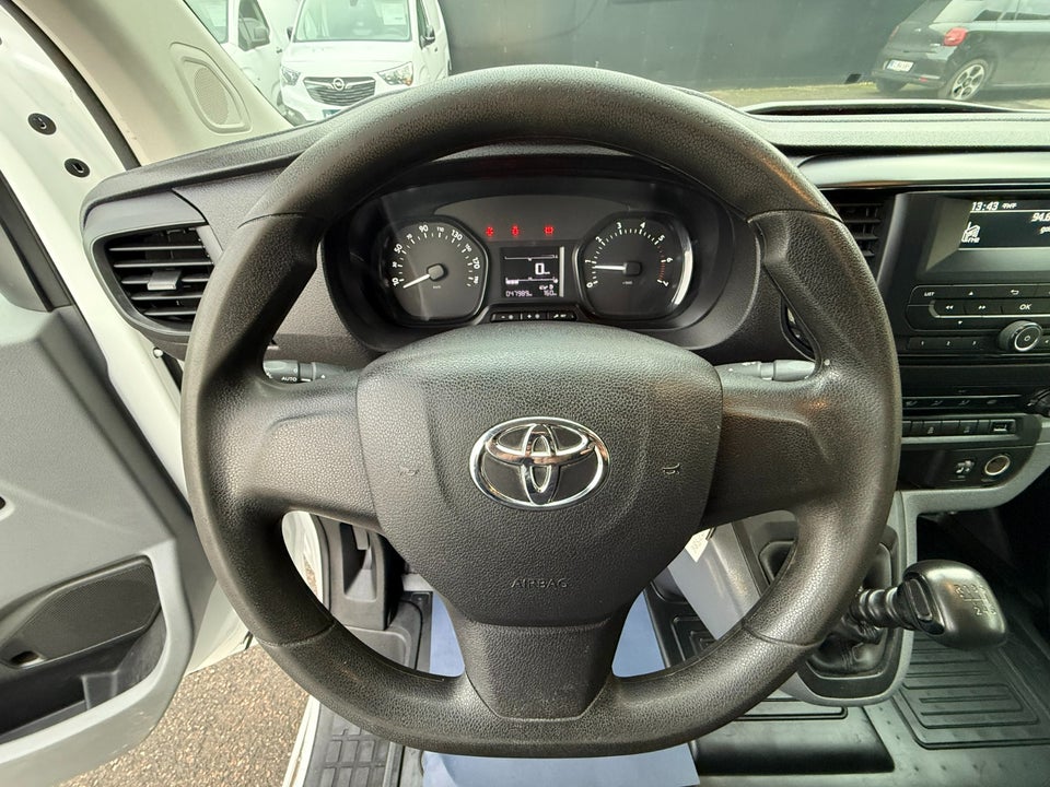 Toyota ProAce 2,0 D 120 Long Comfort 5d