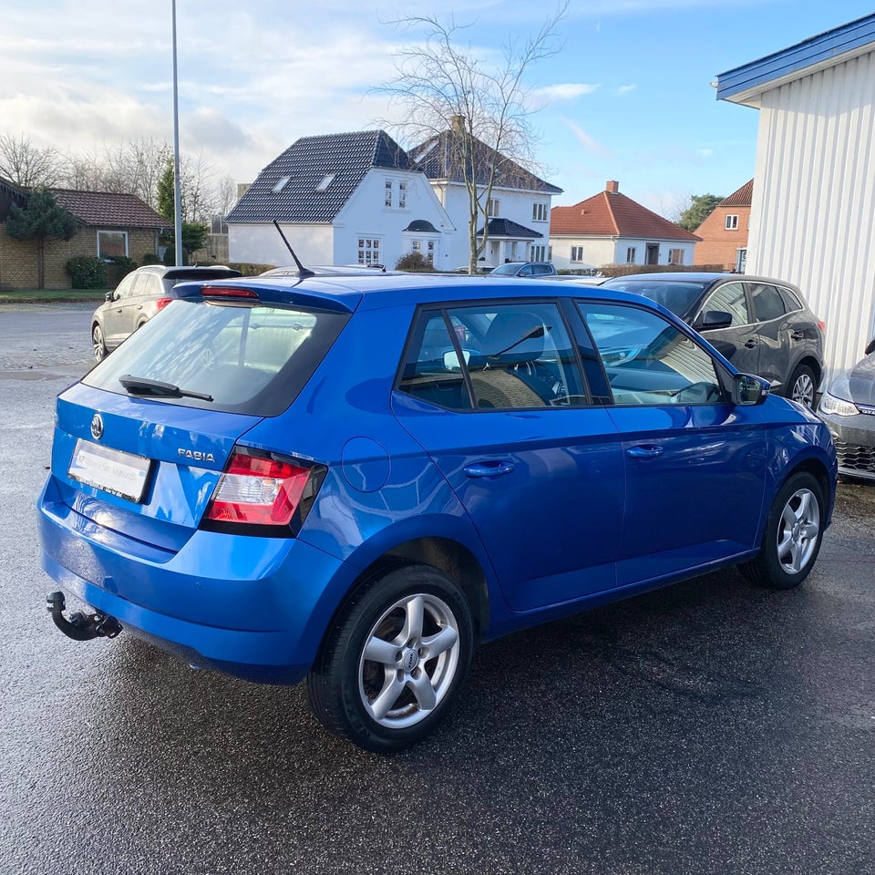 Skoda Fabia 1,0 TSi 110 Active DSG 5d