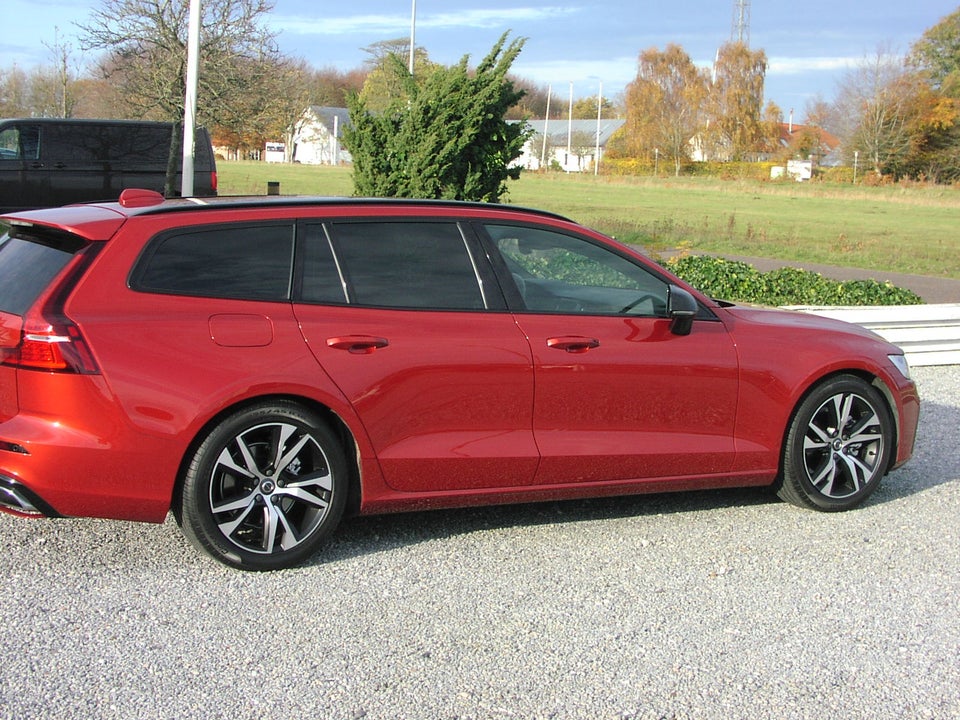 Volvo V60 2,0 D4 190 R-Design aut. 5d
