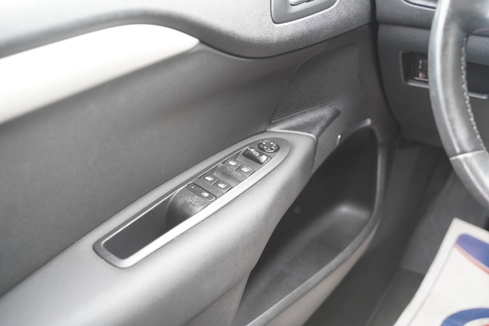 Citroën C4 1,6 e-HDi 112 Exclusive E6G 5d