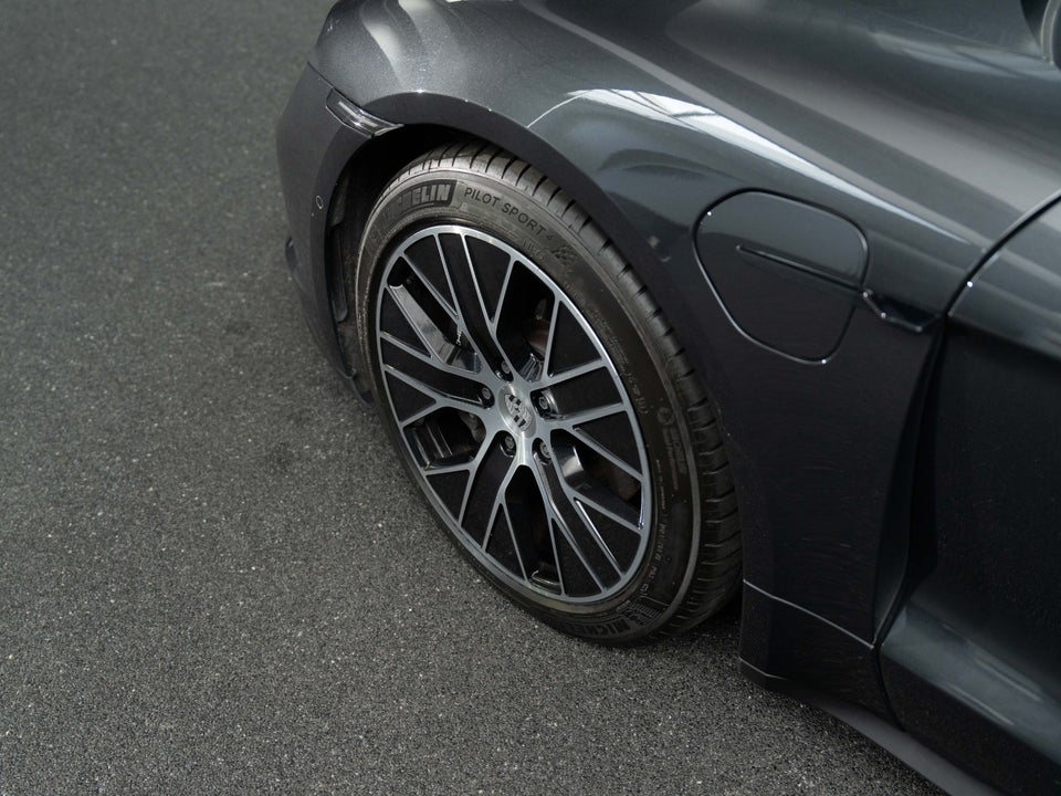 Porsche Taycan Performance+ Sport Turismo 5d