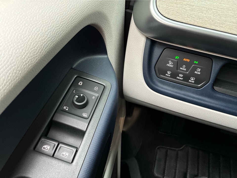 VW ID.Buzz 77 Life SWB 5d