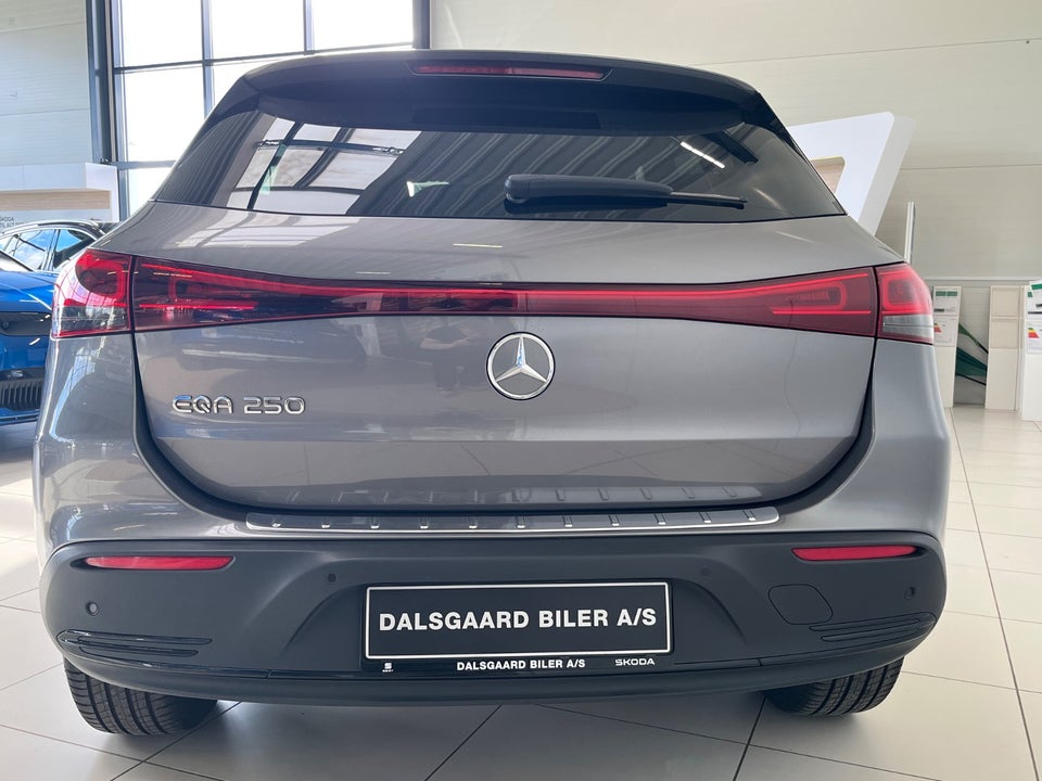 Mercedes EQA250 Progressive 5d
