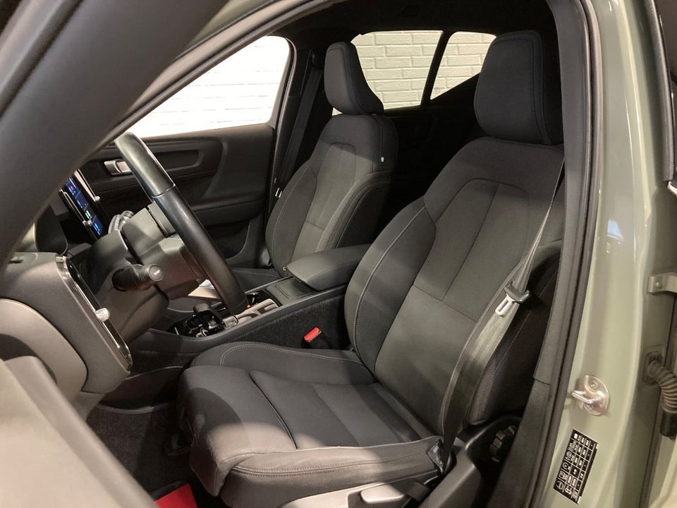 Volvo XC40 ReCharge Start 5d