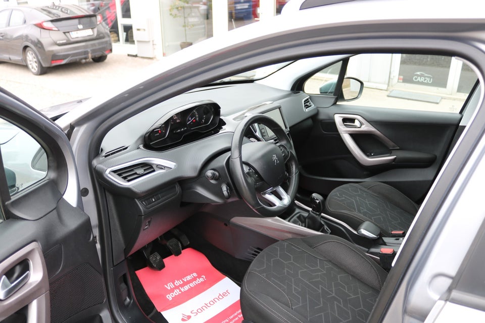 Peugeot 2008 1,2 VTi 82 Active Sky 5d