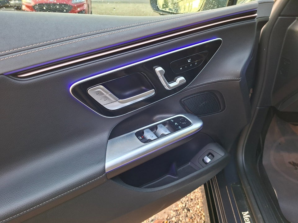 Mercedes EQE300 AMG Line 4d