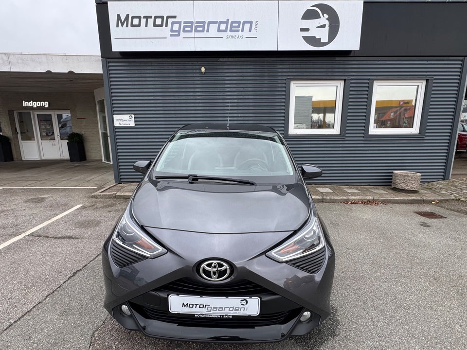 Toyota Aygo 1,0 VVT-i x-press 5d
