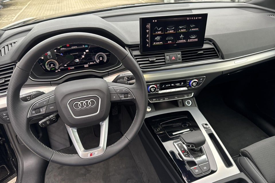 Audi Q5 50 TFSi e S-line quattro S-tr. 5d