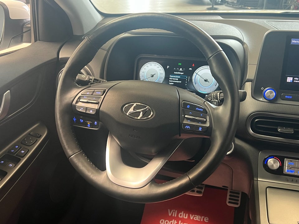 Hyundai Kona 39 EV Essential 5d