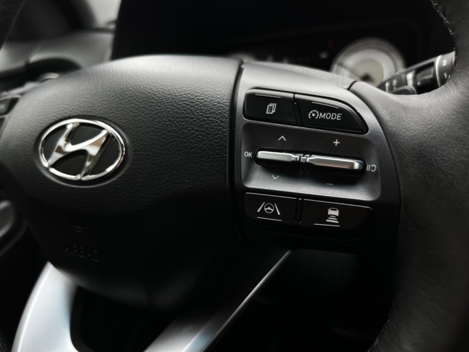 Hyundai Kona 64 EV Essential 5d