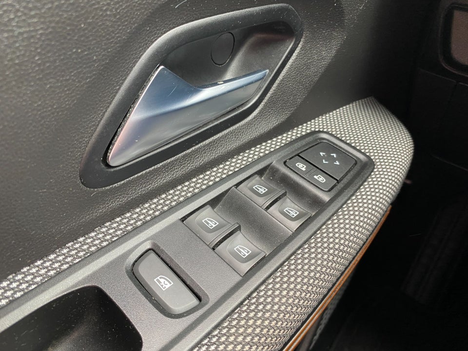 Dacia Sandero Stepway 1,0 TCe 90 Comfort 5d